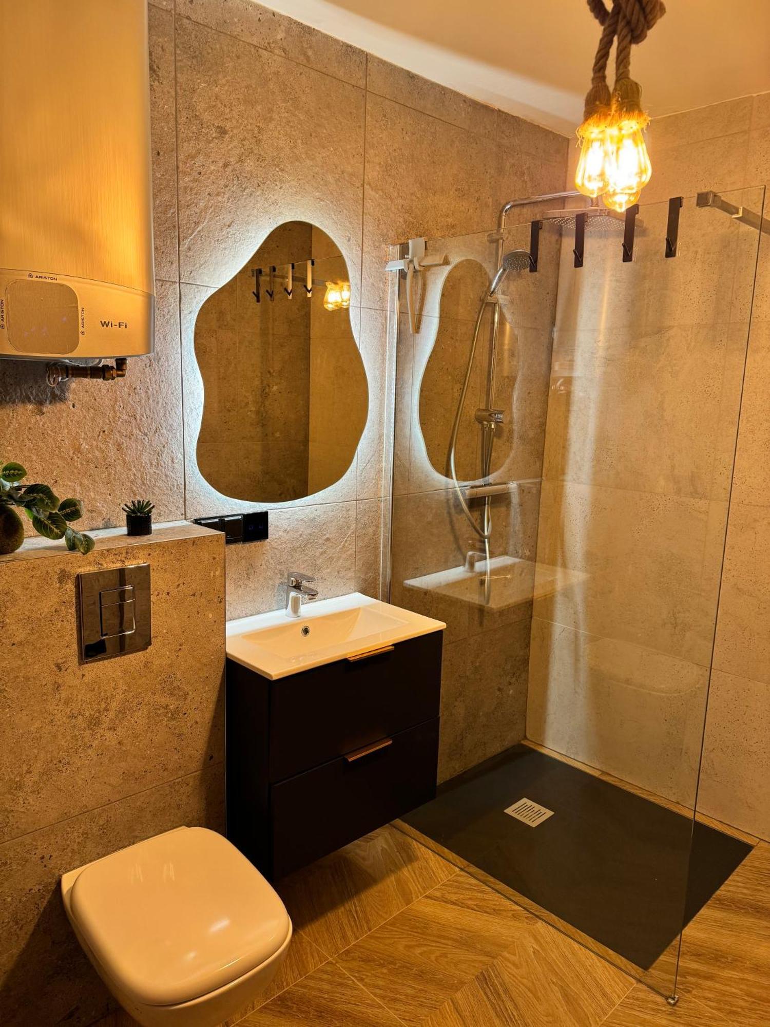 Okuninkapokoje Extérieur photo